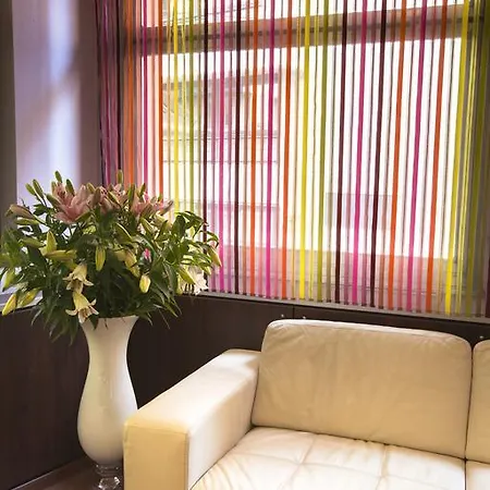 Albion Hotel Lourdes